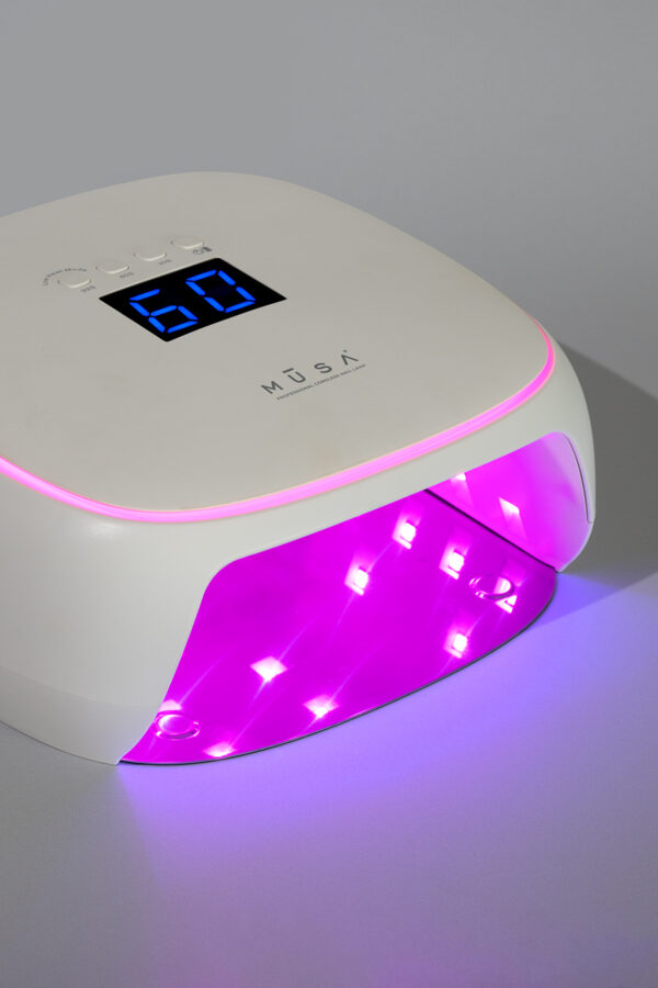 PROFESSIONAL CORDLESS NAIL LAMP